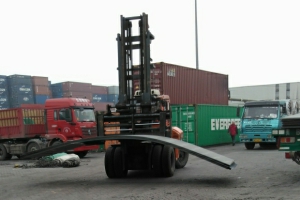 Low Carbon Steel Plates Loaded at Tianjin Port